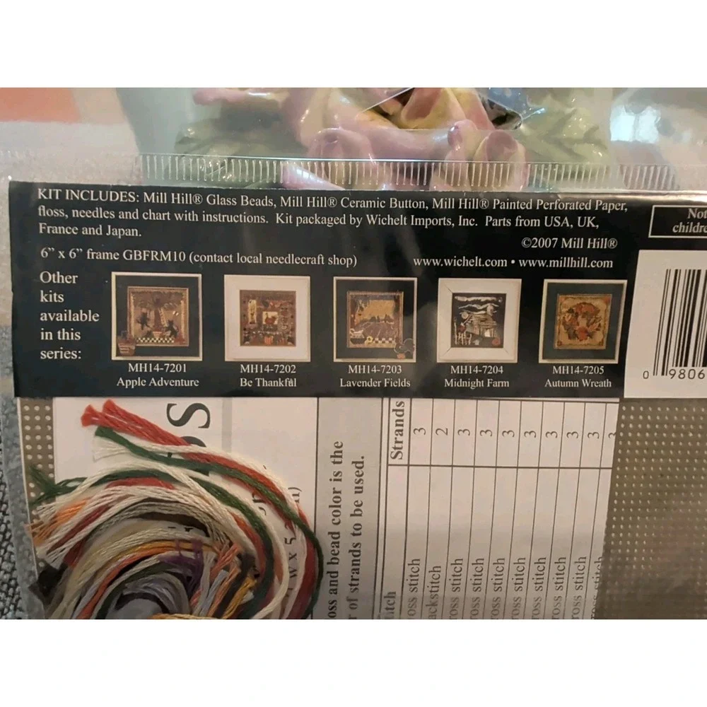 New Vintage Kit Mill Hill Buttons Beads Autumn Series MH14-7206 Country Welcome